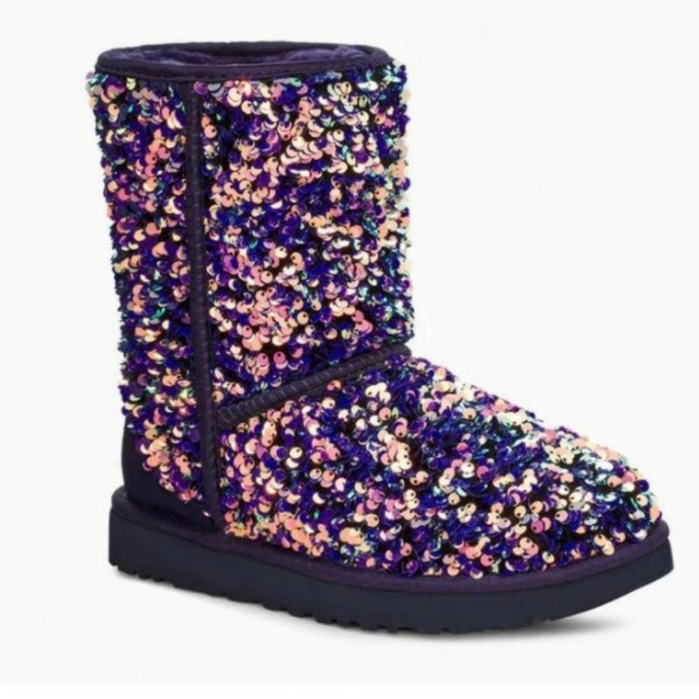 Uggs boots size 6